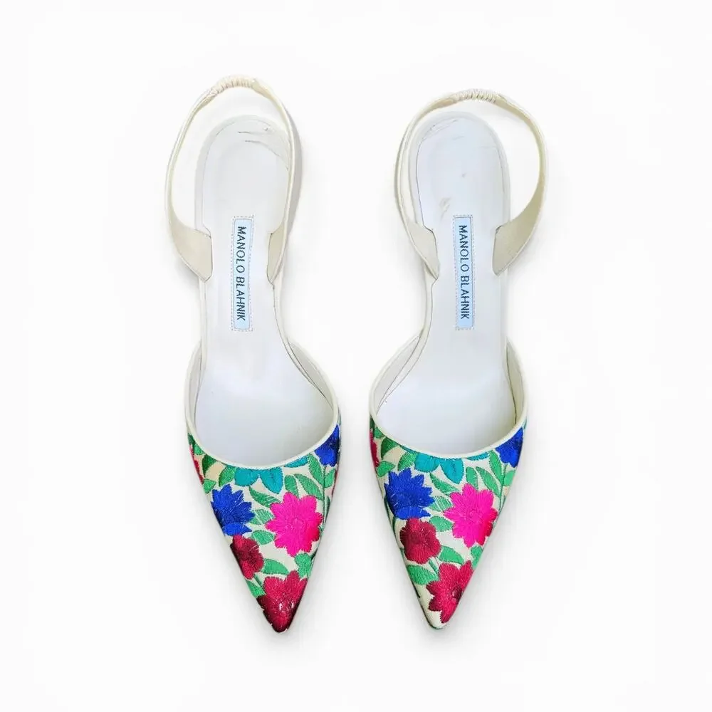 Manolo Blahnik Kitten Heels Embroidered Slingback - Size 39 EU - Picture 9 of 9